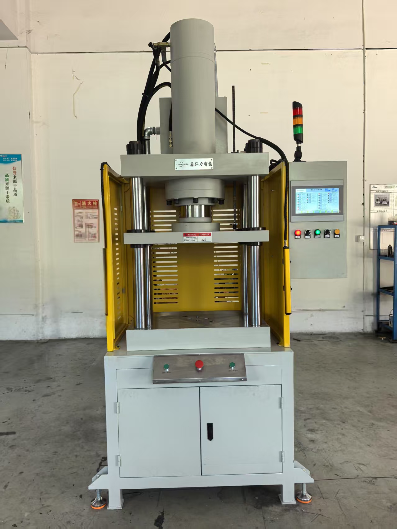 四柱熱壓整形機設備 VC熱導管整形壓扁機